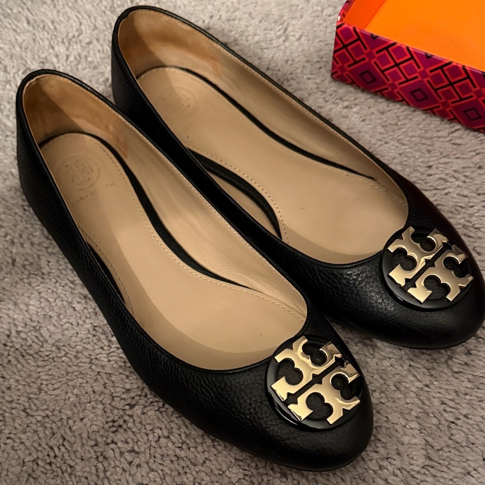 Tory Burch Black Leather Ballet Flats with Gold Logo Emblem